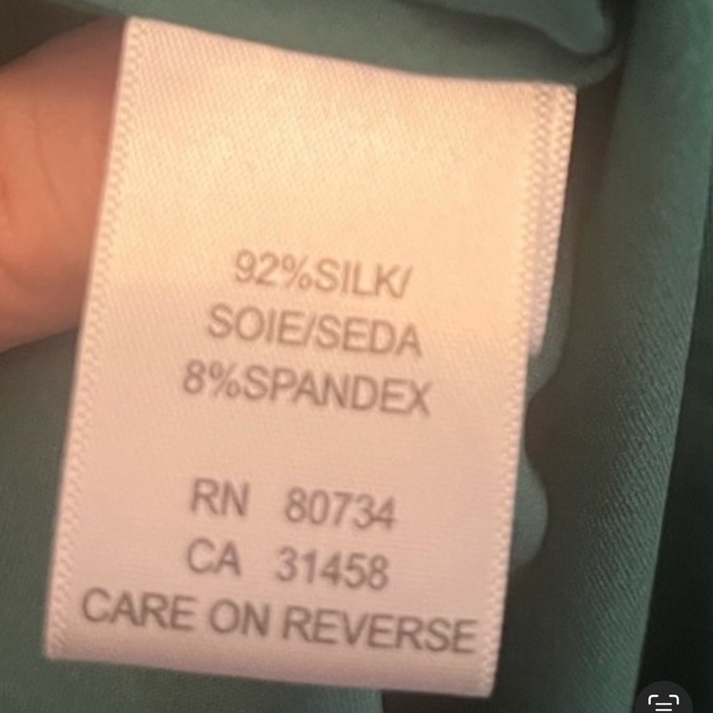 silk Max Azria Emerald Green Silk V-Neck Dress - Picture 7 of 7